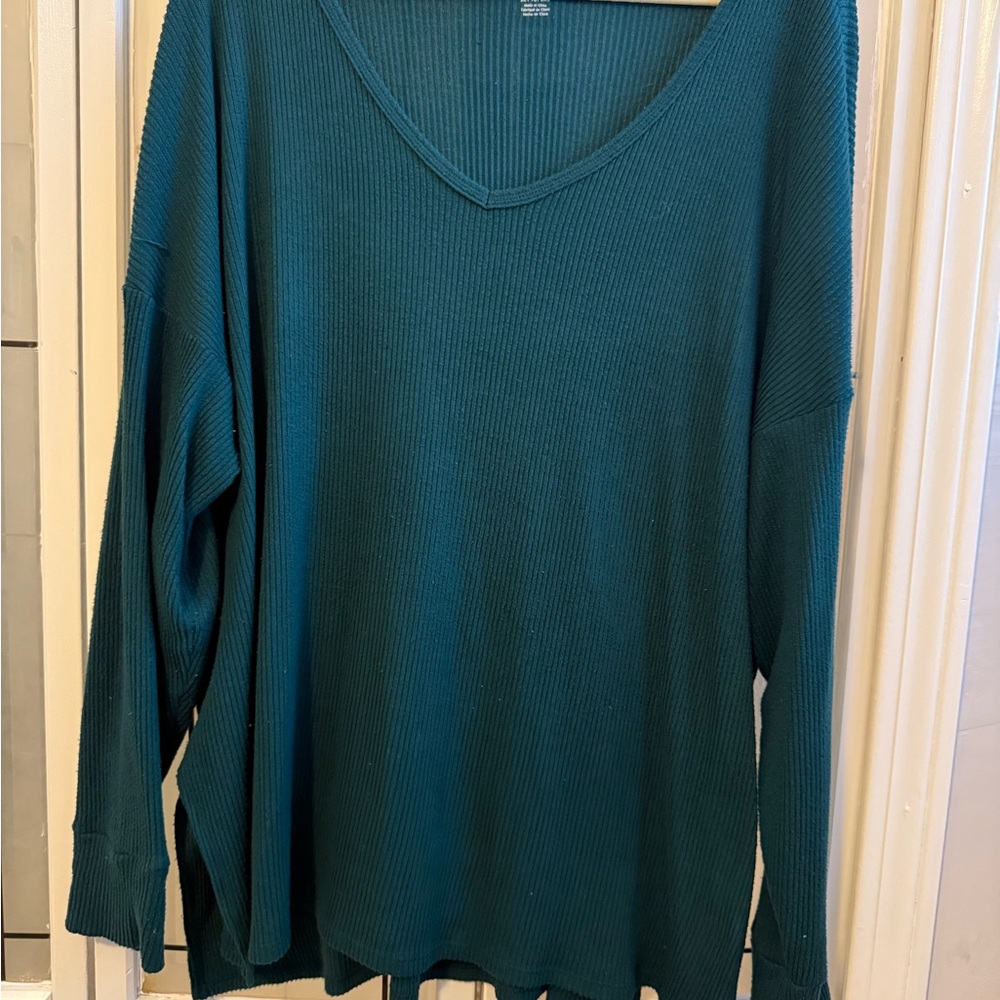 American Eagle Outfitters Green Long Sleeve Top